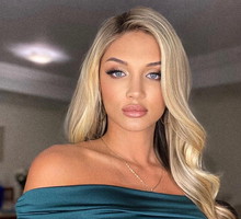 caroline2