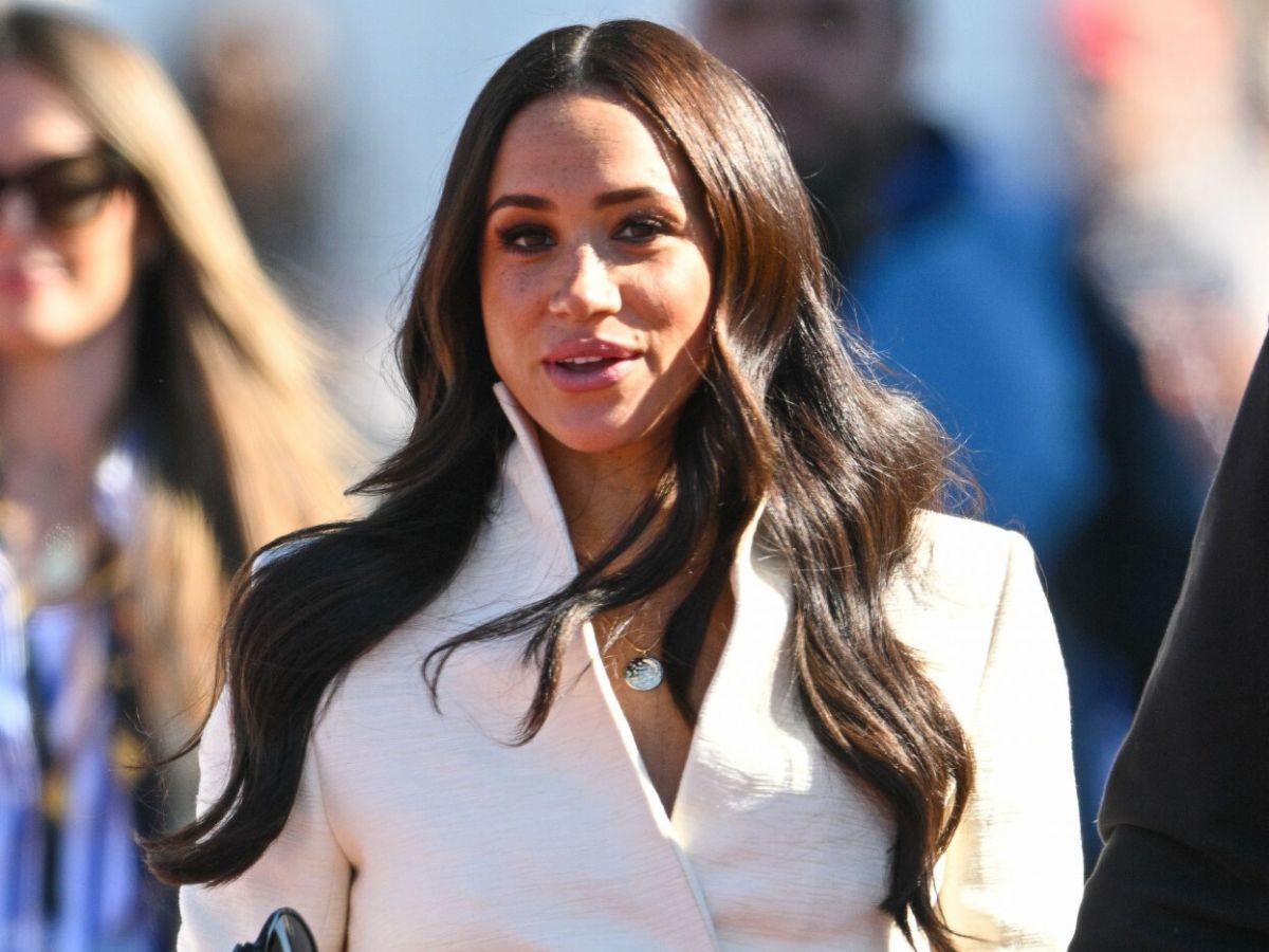 Meghan Markle w zielonym kombinezonie