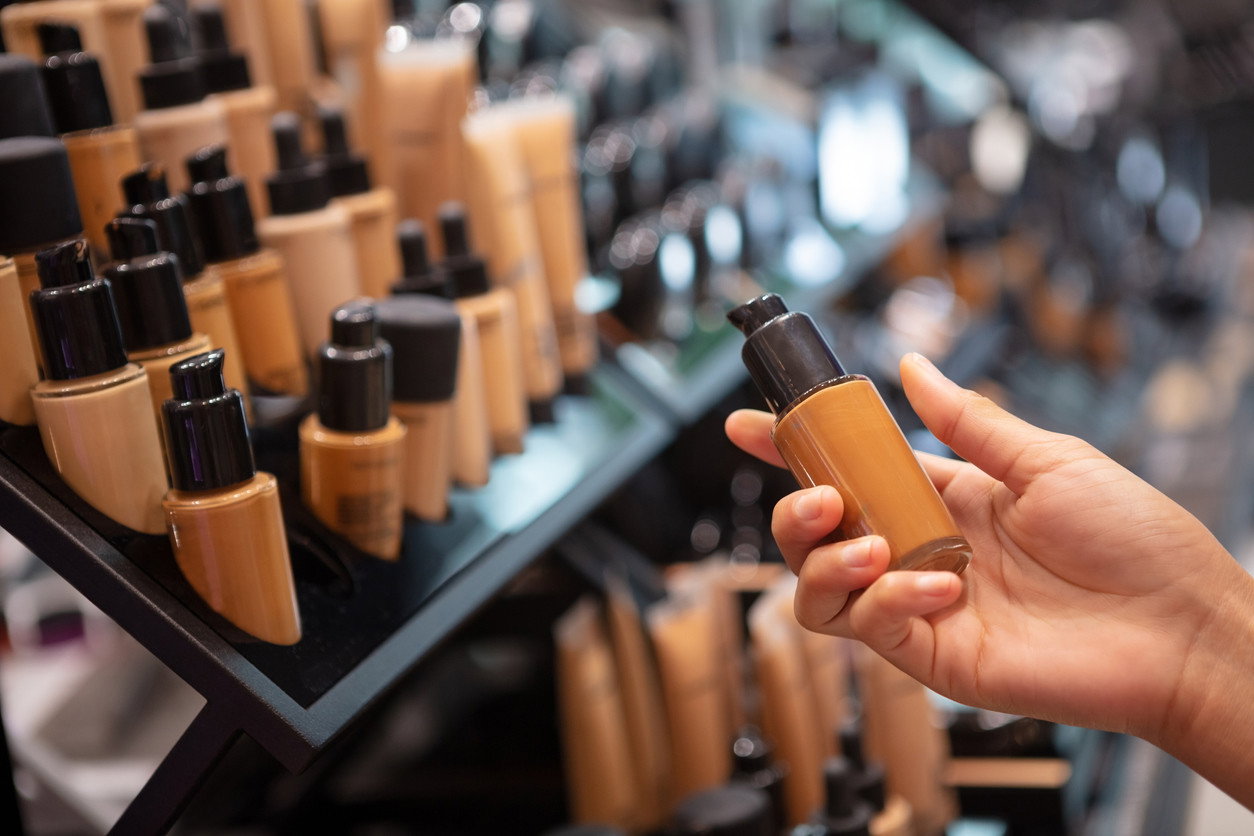 Nowy kryjący podkład Natural Essence od Ingrid