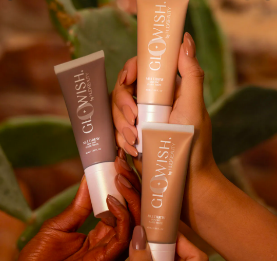 Podkład Huda Beauty Glowish