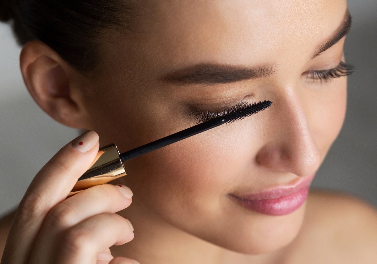 mascara