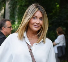 Małgorzata Rozenek-Majdan w białej koszuli