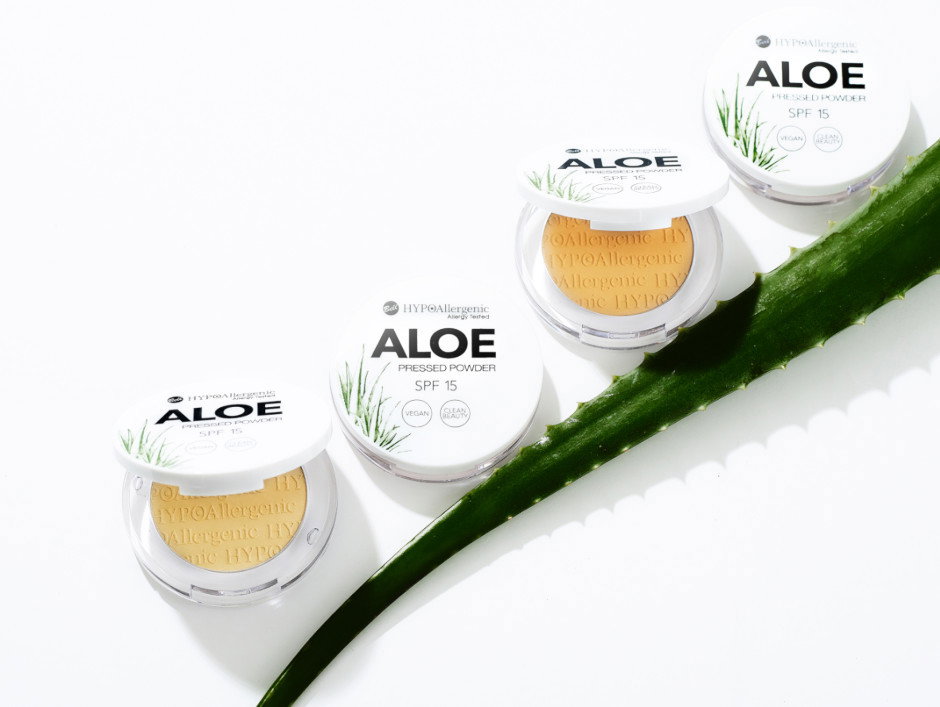 aloesowy puder do twarzy z SPF 15 Bell 