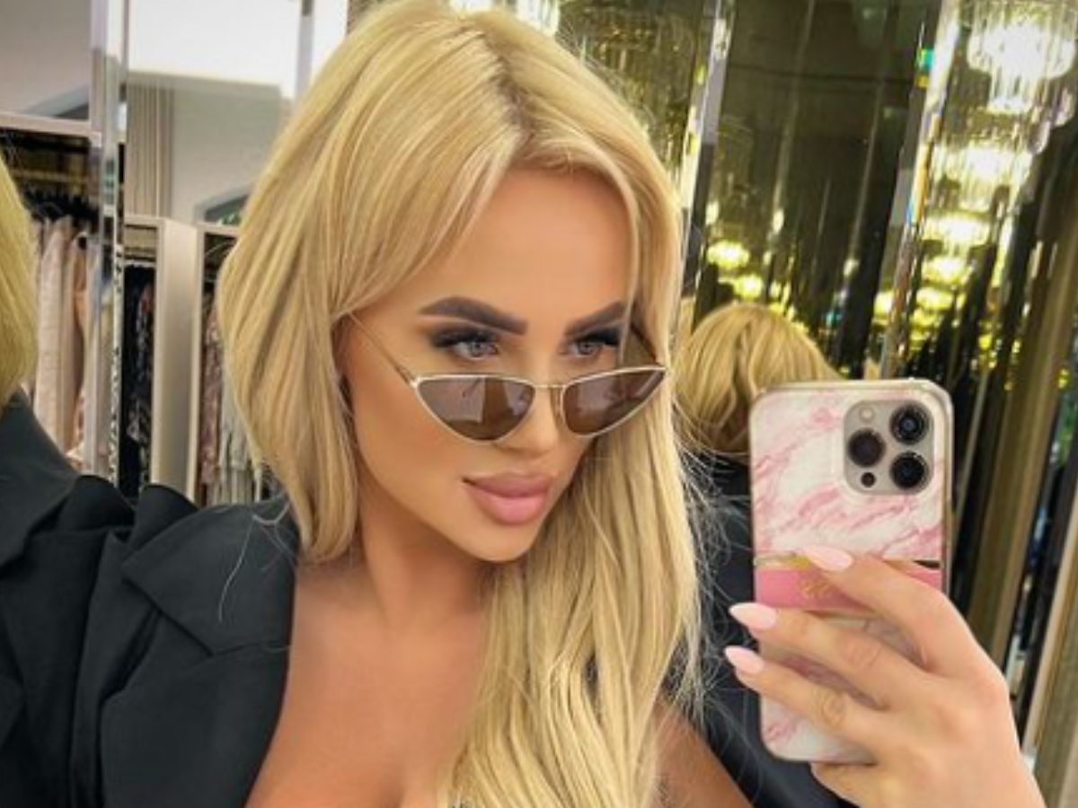 Królowe życia: Izabela Macudzińska chwali się sylwetką w ultraskąpej sukience1
