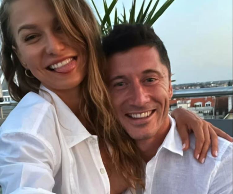 Anna i Robert Lewandowscy świętują 33. urodziny Lewego