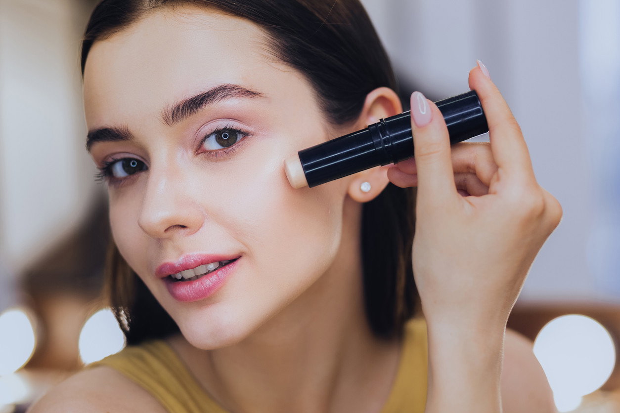makijażowy trend z TikToka cloud skin