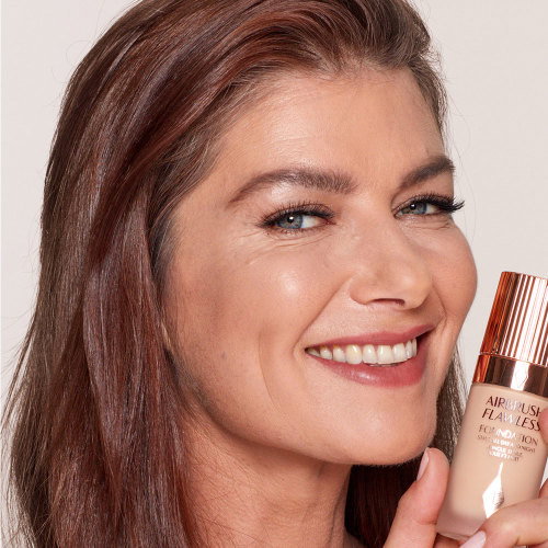 podkład matujący Charlotte Tilbury Airbrush Flawless