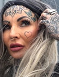 Mama Adrianny Eisenbach też ma tatuaże na twarzy