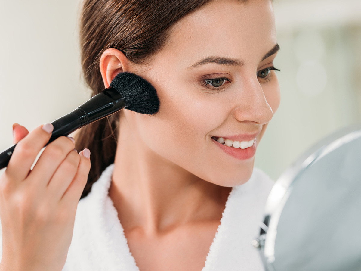 Aksamitny bronzer za 17 zł konturuje jak Tom Ford za 350 zł