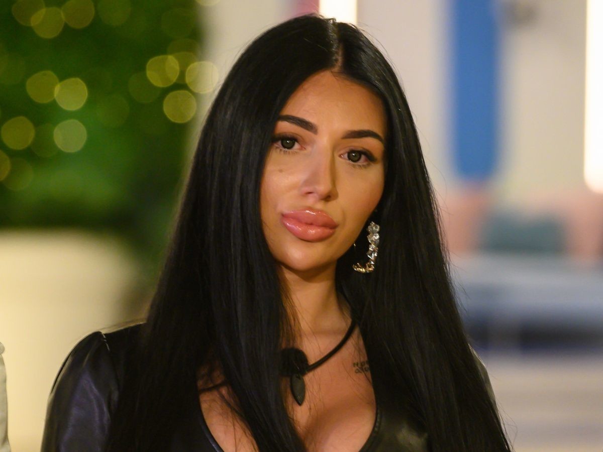 Love Island 7: Julia nie może na siebie patrzeć na ekranie. Postanowiła rozpuścić kwast z ust13