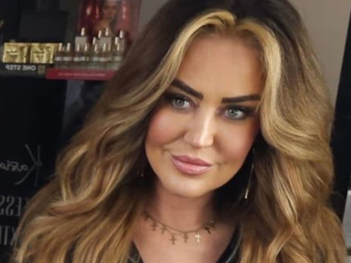 Gogglebox: Agnieszka Kotońska ozdobiła salon na święta. Postawiła na barokowy styl?10