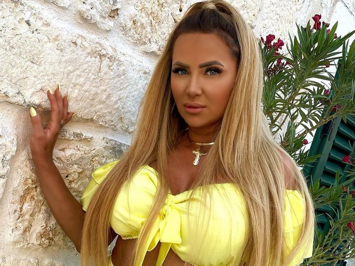 "Królowe życia": Izabela Macudzińska spędza Sylwestra w raju! Ale popatrzcie tylko na jej córkę