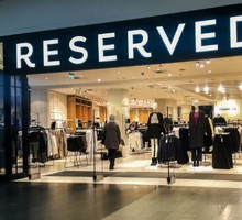 Ciepłe welurowe spodnie z Reserved