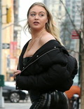 Czarna sukienka plus size