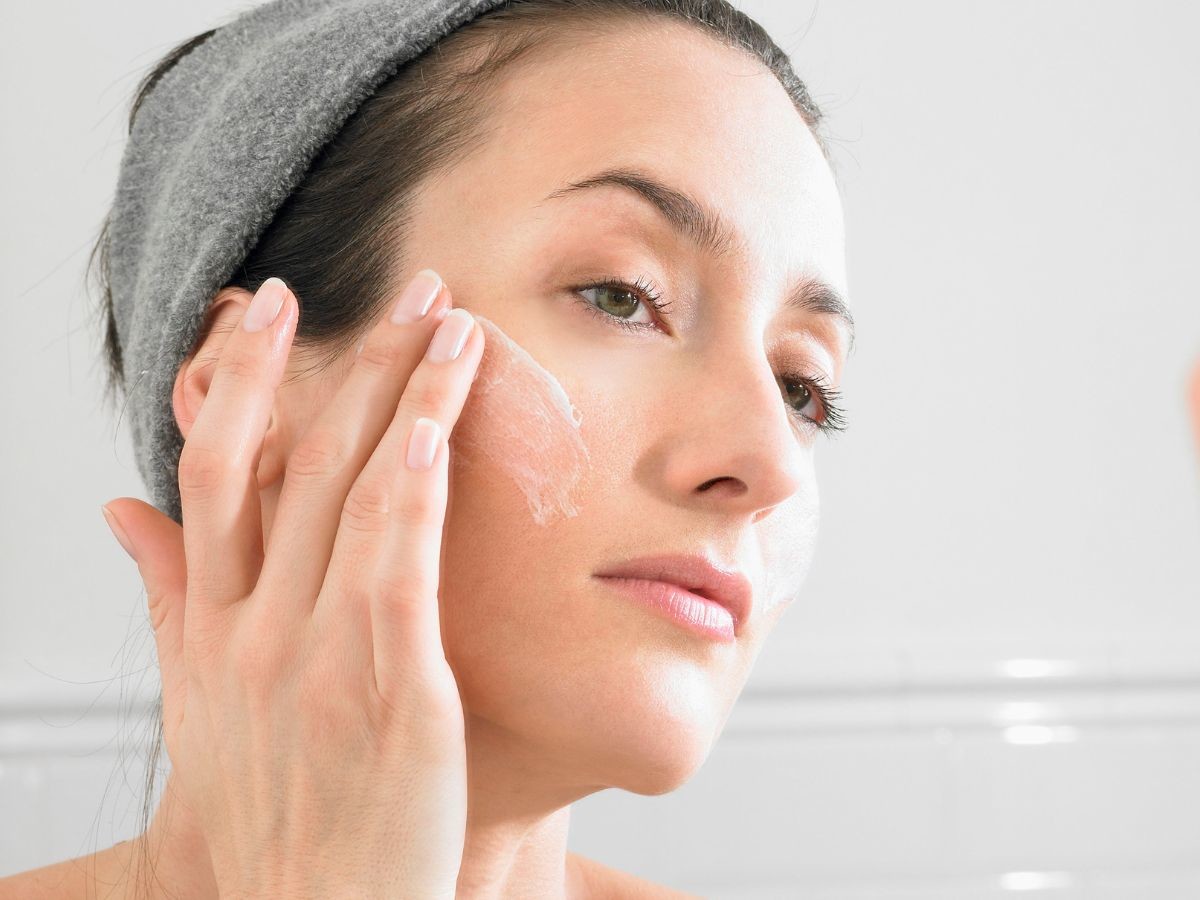 nawilżający krem spf 50 eveline nowość