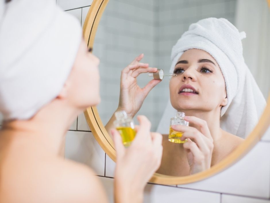 Stosowanie serum pod oczy