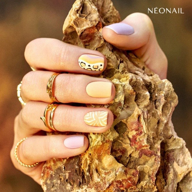 modny manicure - Neonail