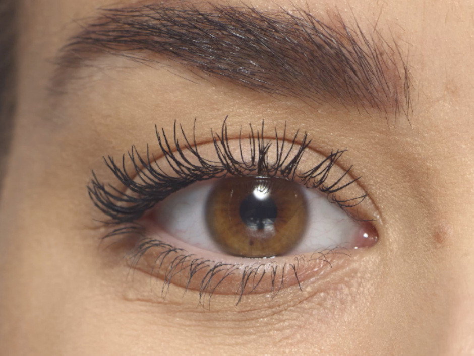 Tusz do rzęs Isadora - 10 Sec High Impact Lift & Curl Mascara - efekt na rzęsach