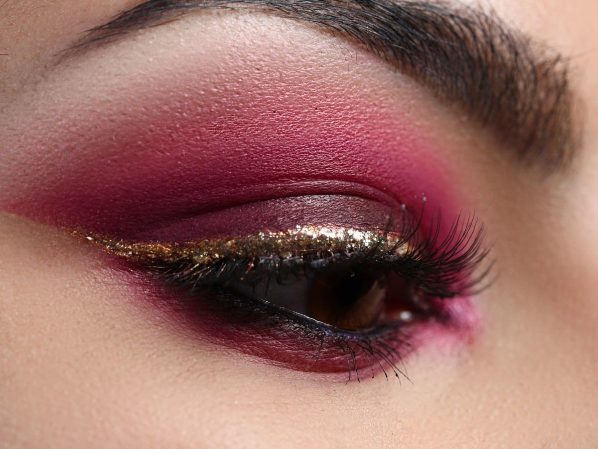 błyszczący eyeliner