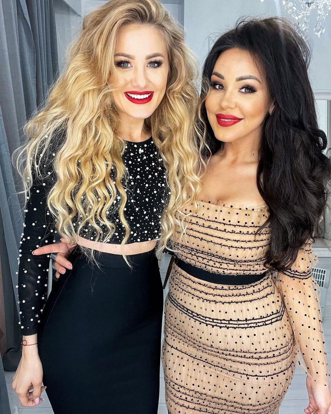 Gogglebox: Sylwia Bomba i Ewa Mrozowska mają nowych partnerów