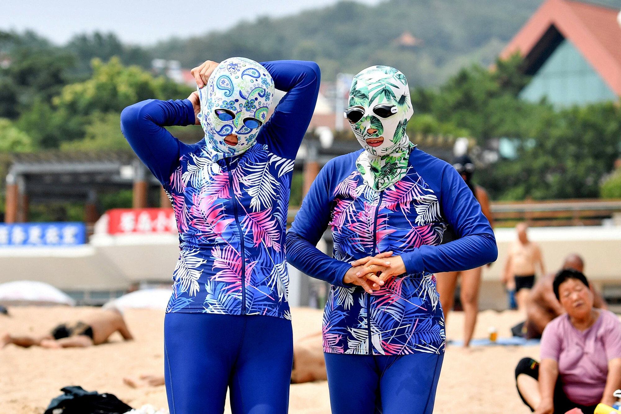 facekini - trend na ochronę przeciwsłonecznąEN_01592740_0167