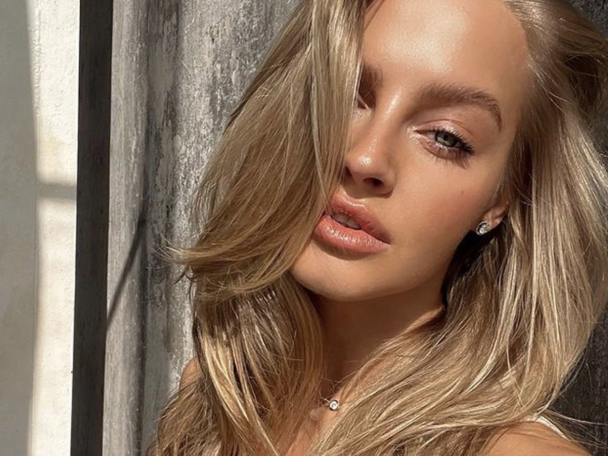 Karolina Pisarek używa hybrydowego kremu CC z SPF 30