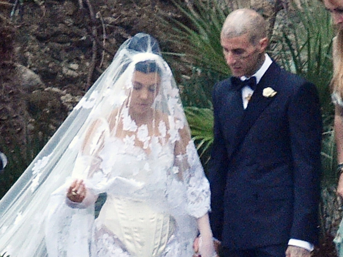 Suknia ślubna Kourtney Kardashian na trzecim ślubie