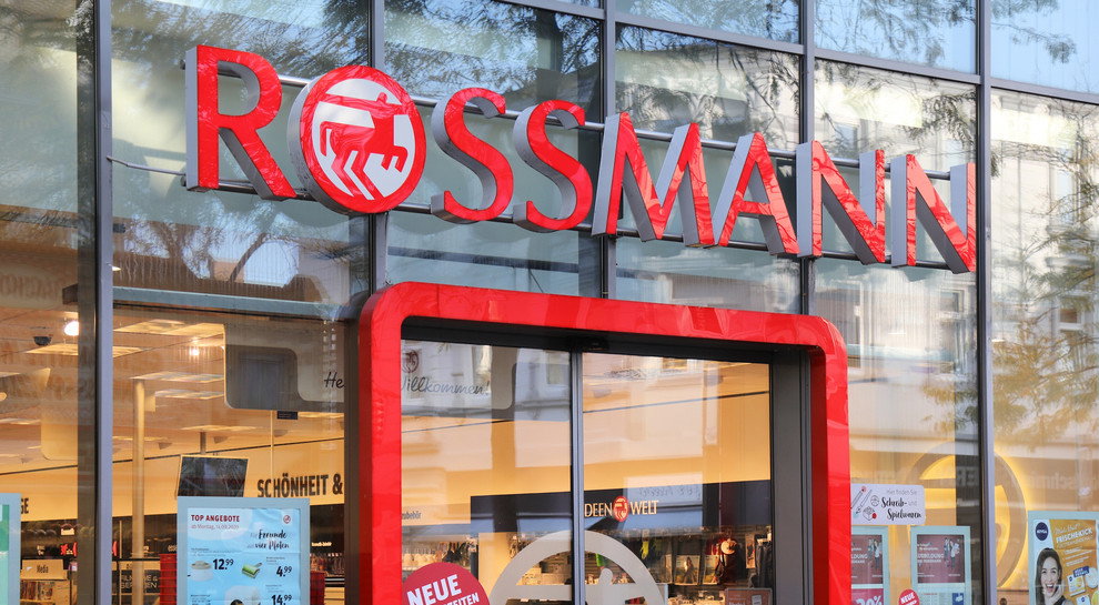 mega na makijaż w Rossmannie wrzesień 2021