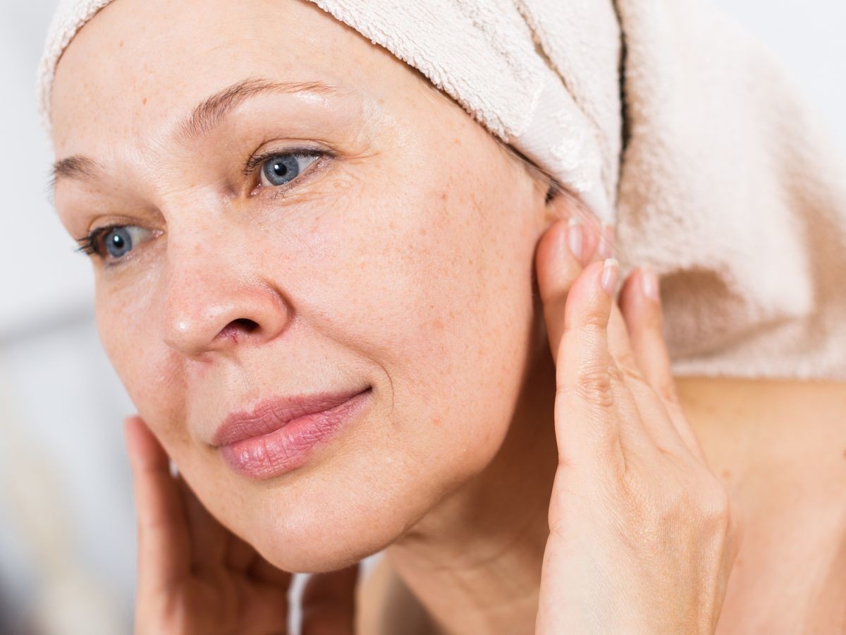 Nawilżająco-ochronny krem do twarzy SPF 50 Eveline Cosmetics (11)