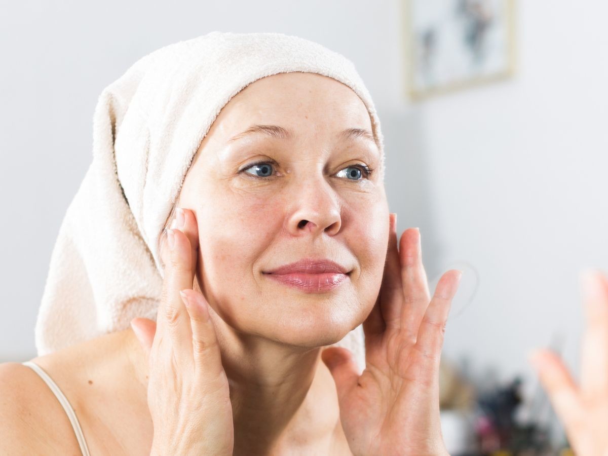 Nawilżająco-ochronny krem do twarzy SPF 50 Eveline Cosmetics (29)