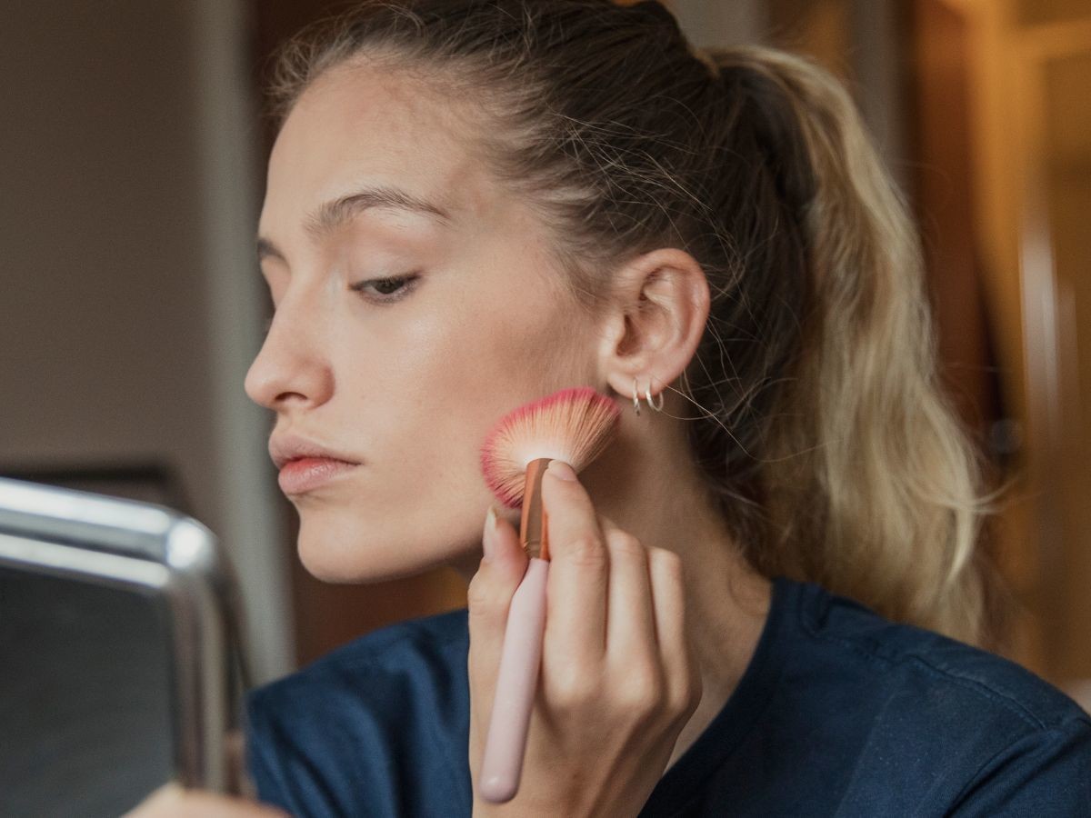 Nawilżająco-ochronny krem do twarzy SPF 50 Eveline Cosmetics (36)