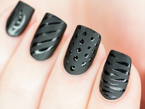 manicure matowy i błyszczący lakier