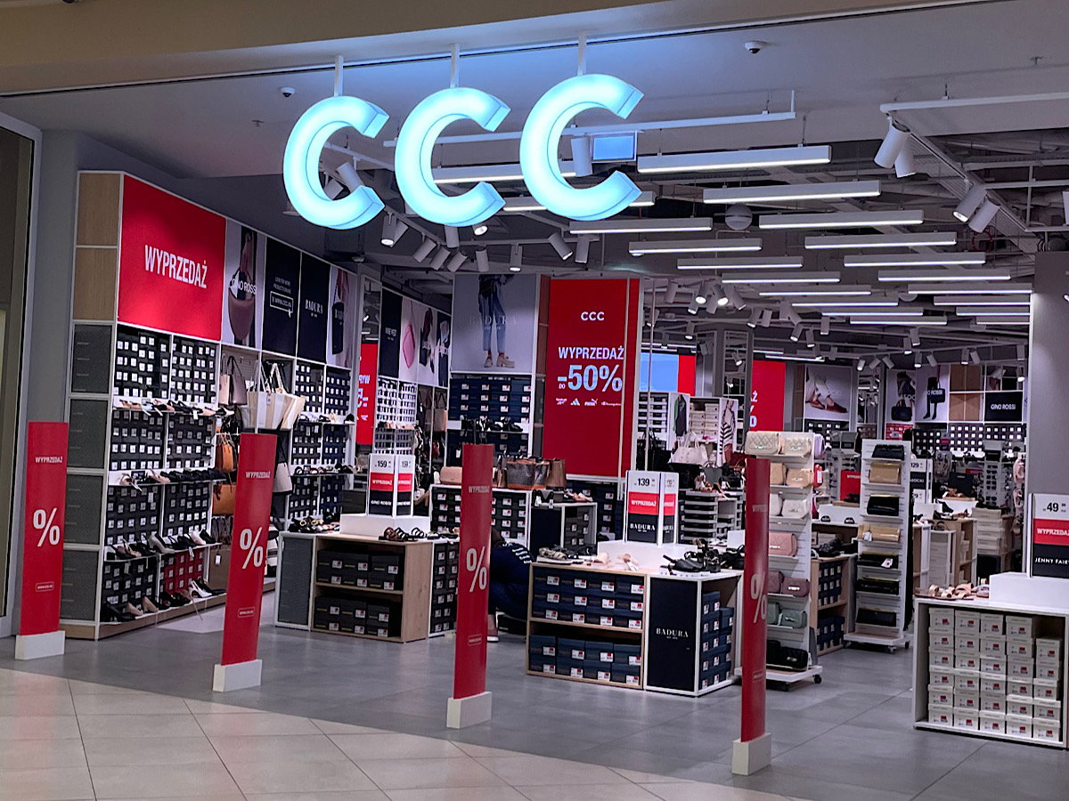 Sandały na koturnie z CCC