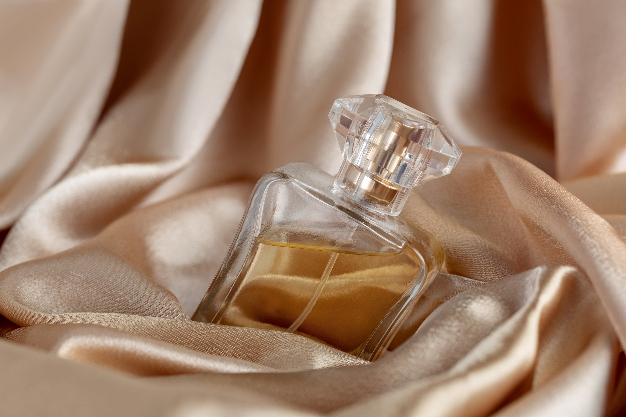 trwałe perfumy - zmysłowe zapachy