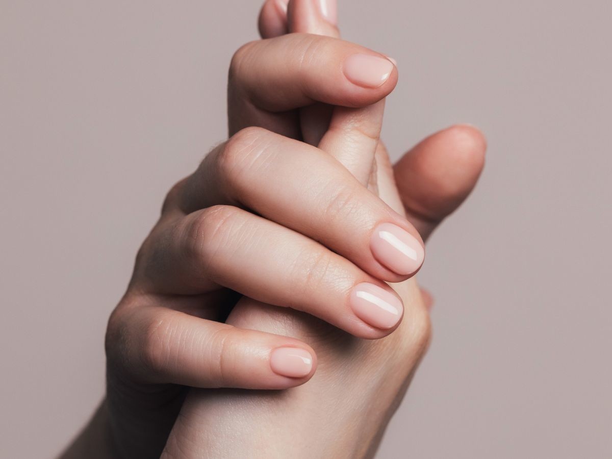 "Apricot oils nails"