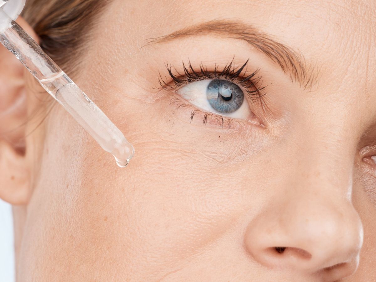 MONA LAB® No 01 SERUM NAWILŻAJĄCE Z EFEKTEM GLOW