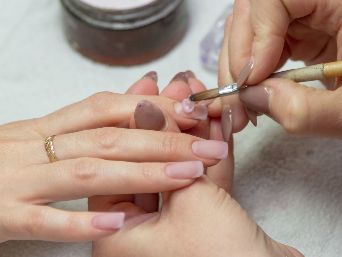 Aurora manicure