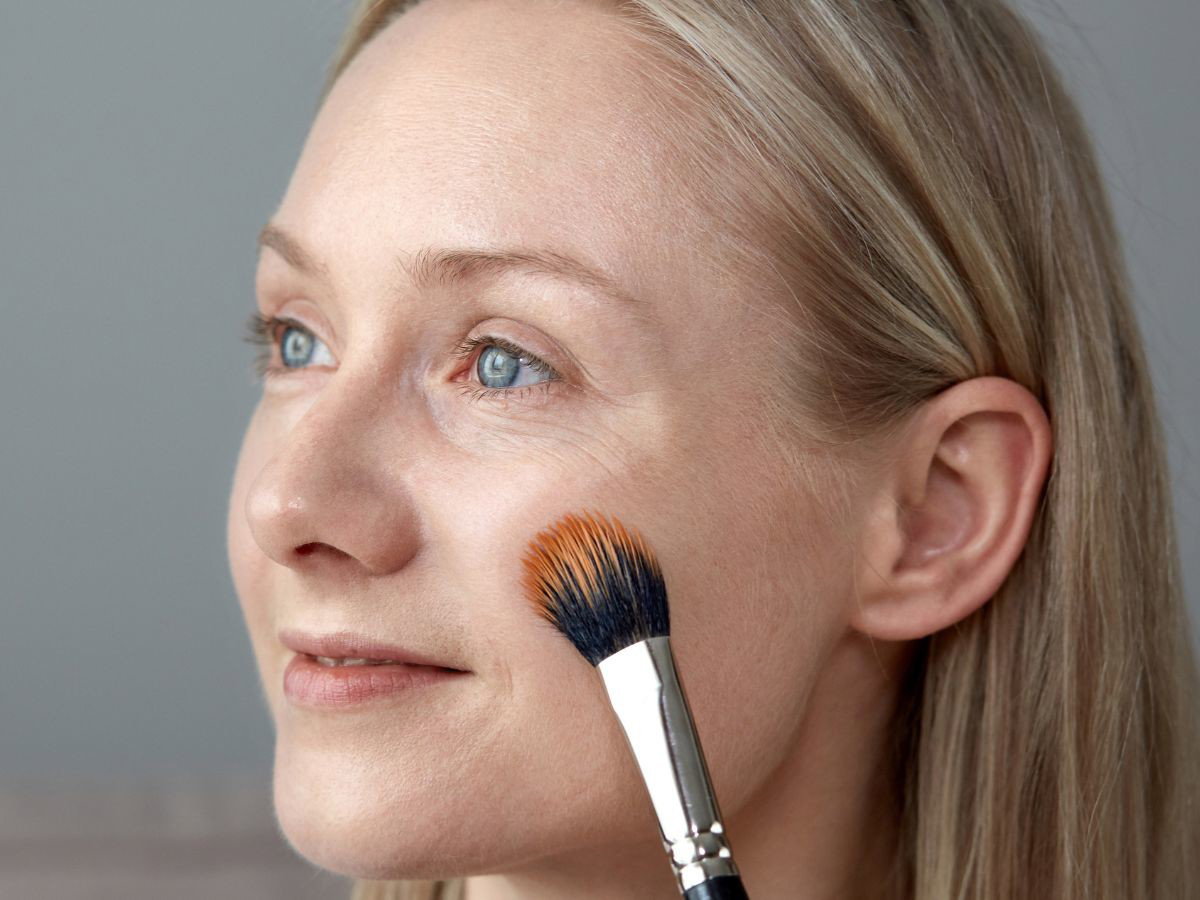 Nawilżająco-ochronny krem do twarzy SPF 50 Eveline Cosmetics - 2024-03-01T151536