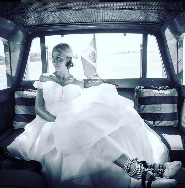 Agnieszka Szulim w sukni ślubnej/fot. instagram/aganajezykach
