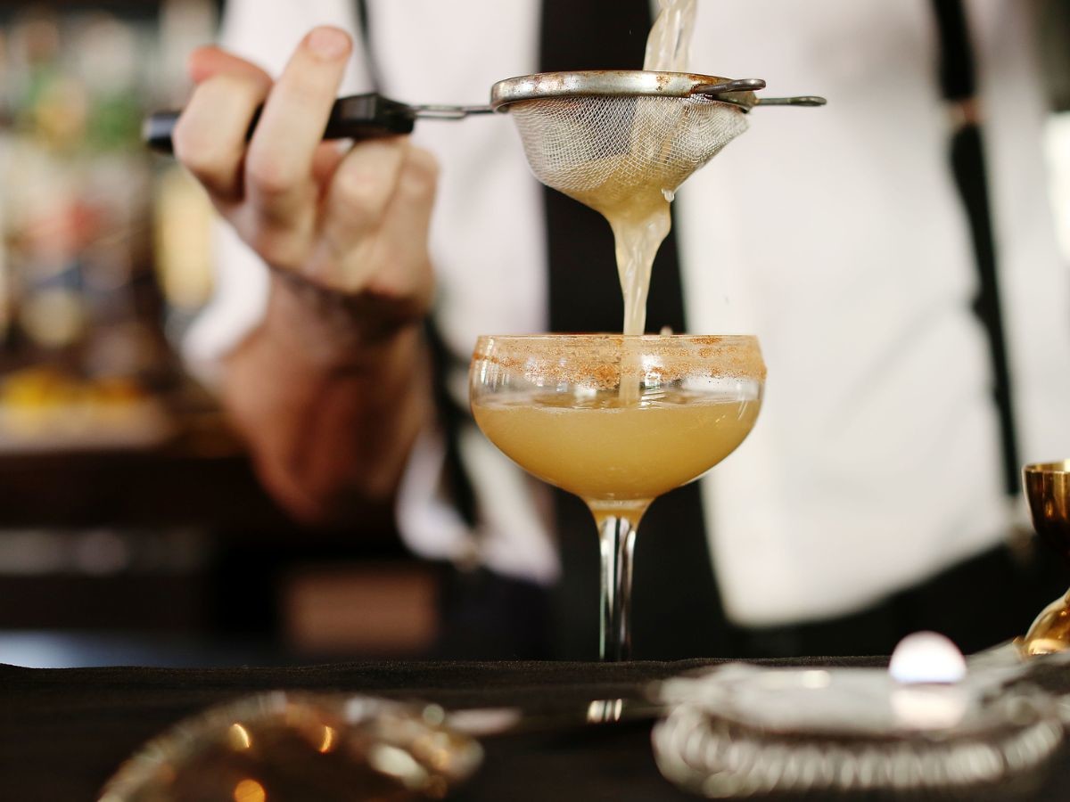Barman na weselu