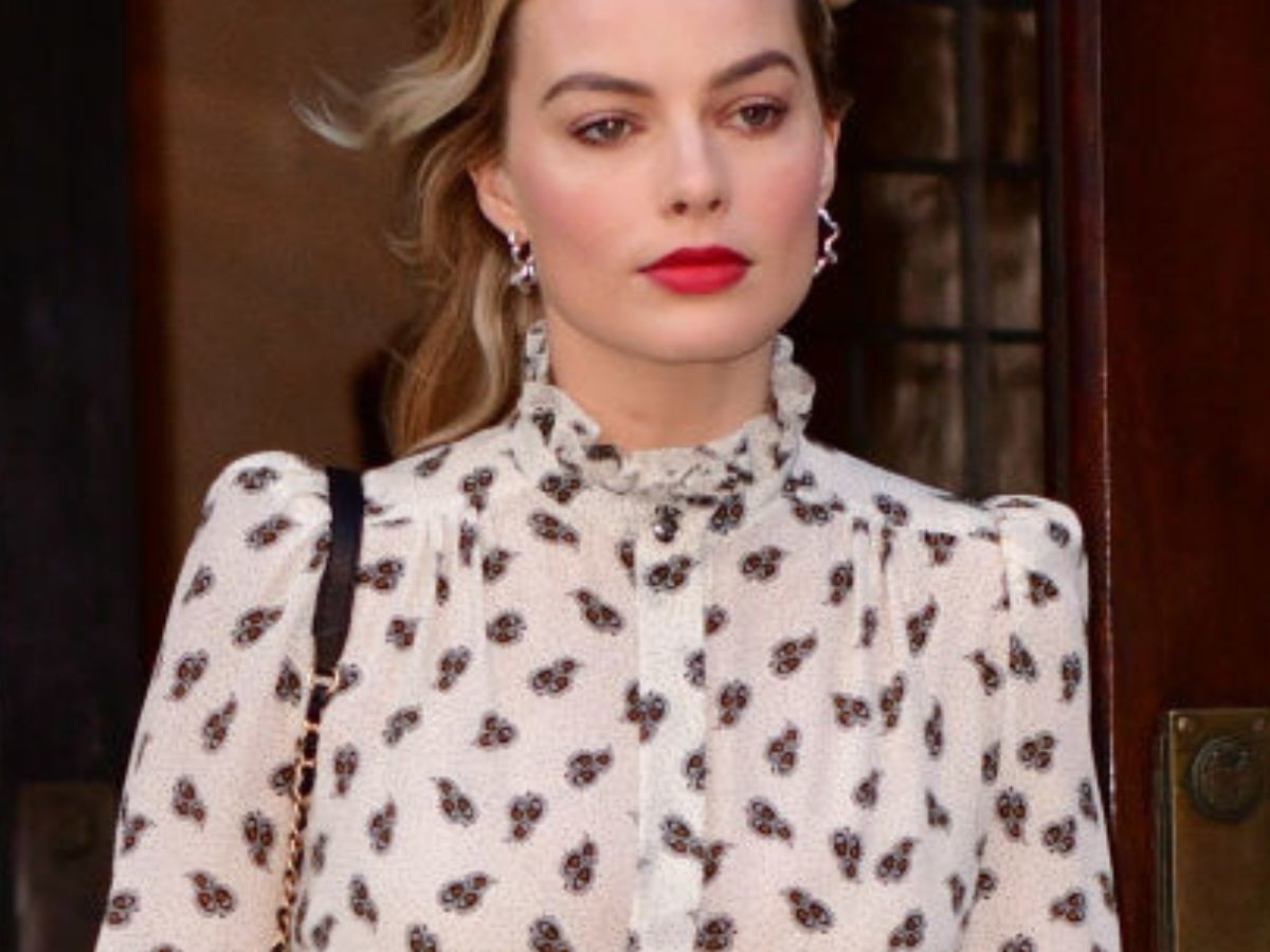 Margot Robbie lansuje trend na Bubbly Champagne Mani