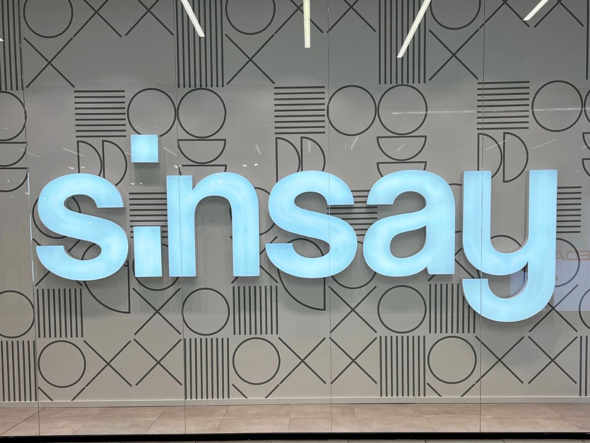bomberka z kapturem sinsay