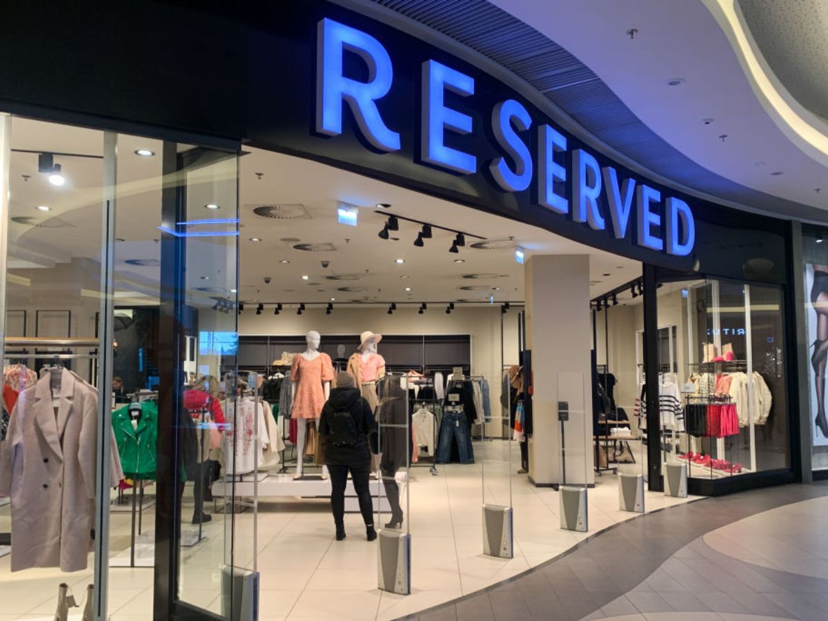 lawendowa sukienka z reserved