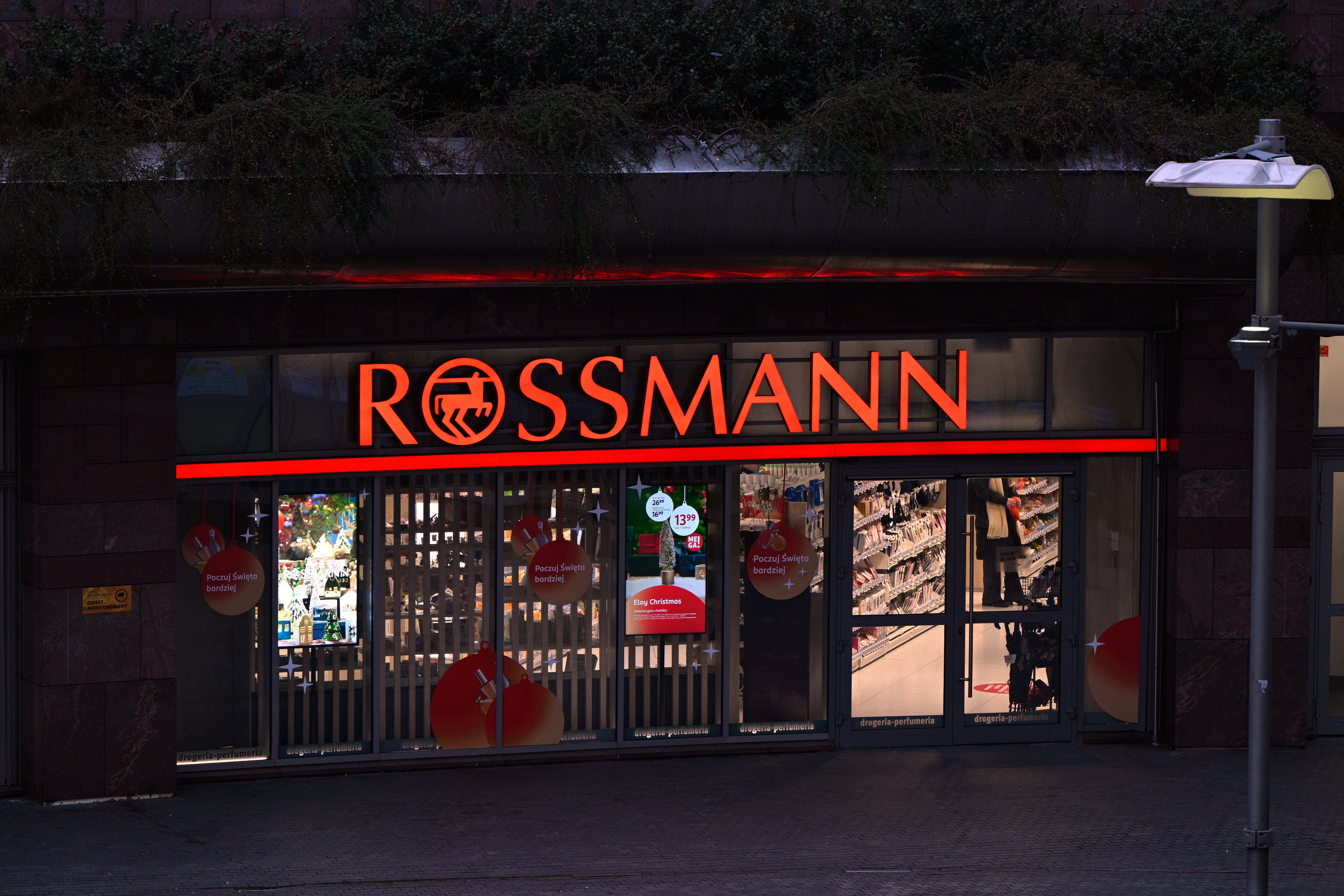 Rossmann - podkład kryjący