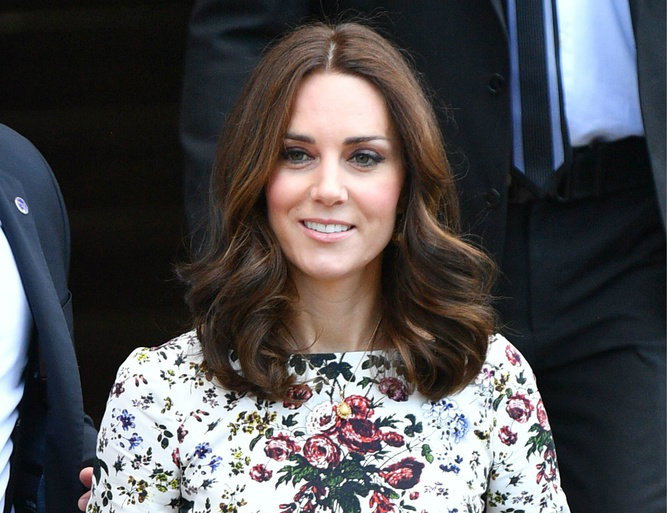 księżna kate middleton w gdańsku sukienka w kwiaty