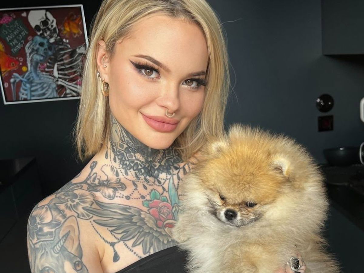 Monika Miller przymierza suknie ślubne