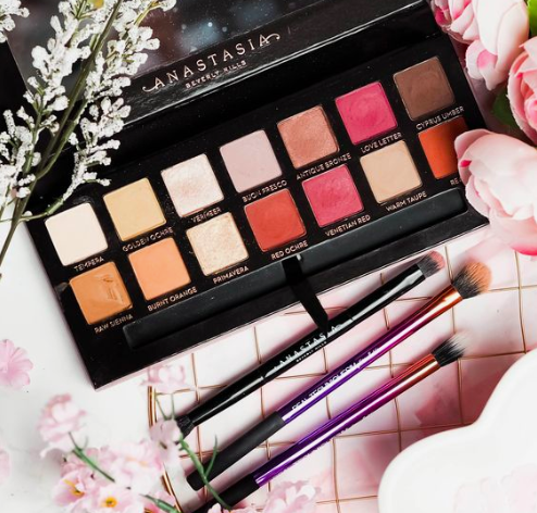TOP 10 palet cieni z Sephora, które warto kupić