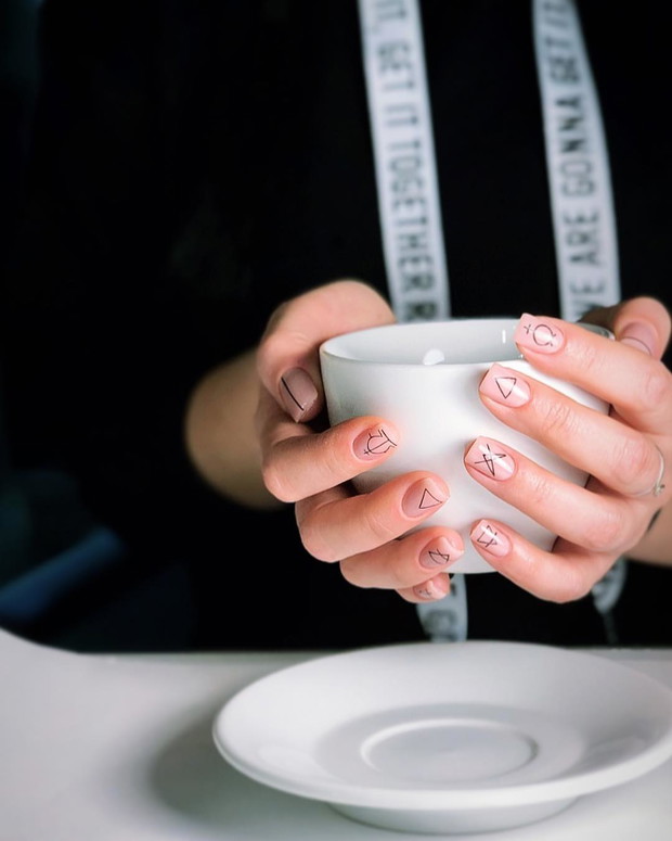 Paznokcie Astology Nails