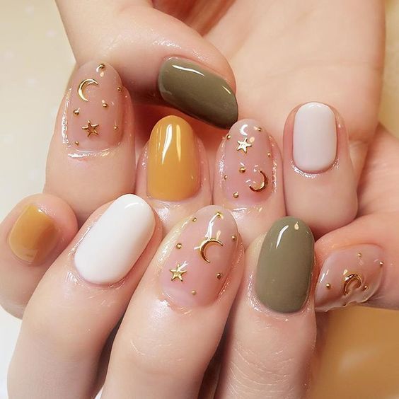 Paznokcie Astology Nails
