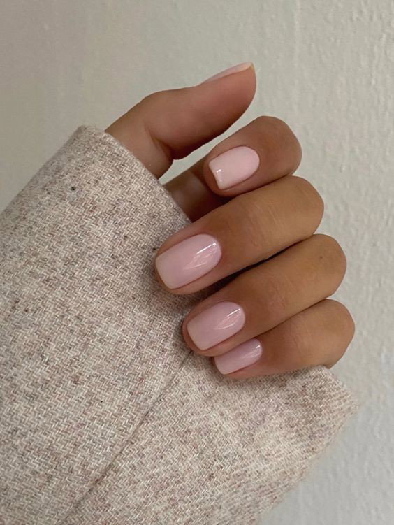modne paznokcie rose nails